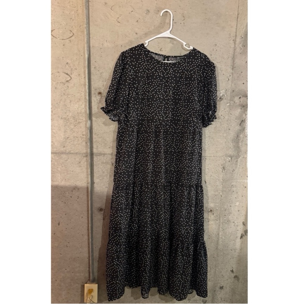 NWT Black & White Polka Dot Tiered Ruffled Maxi Dress with Puff Sleeves